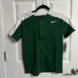 Kids Nike baseball athletic shirt BRAND NEW MAKE OFFERS